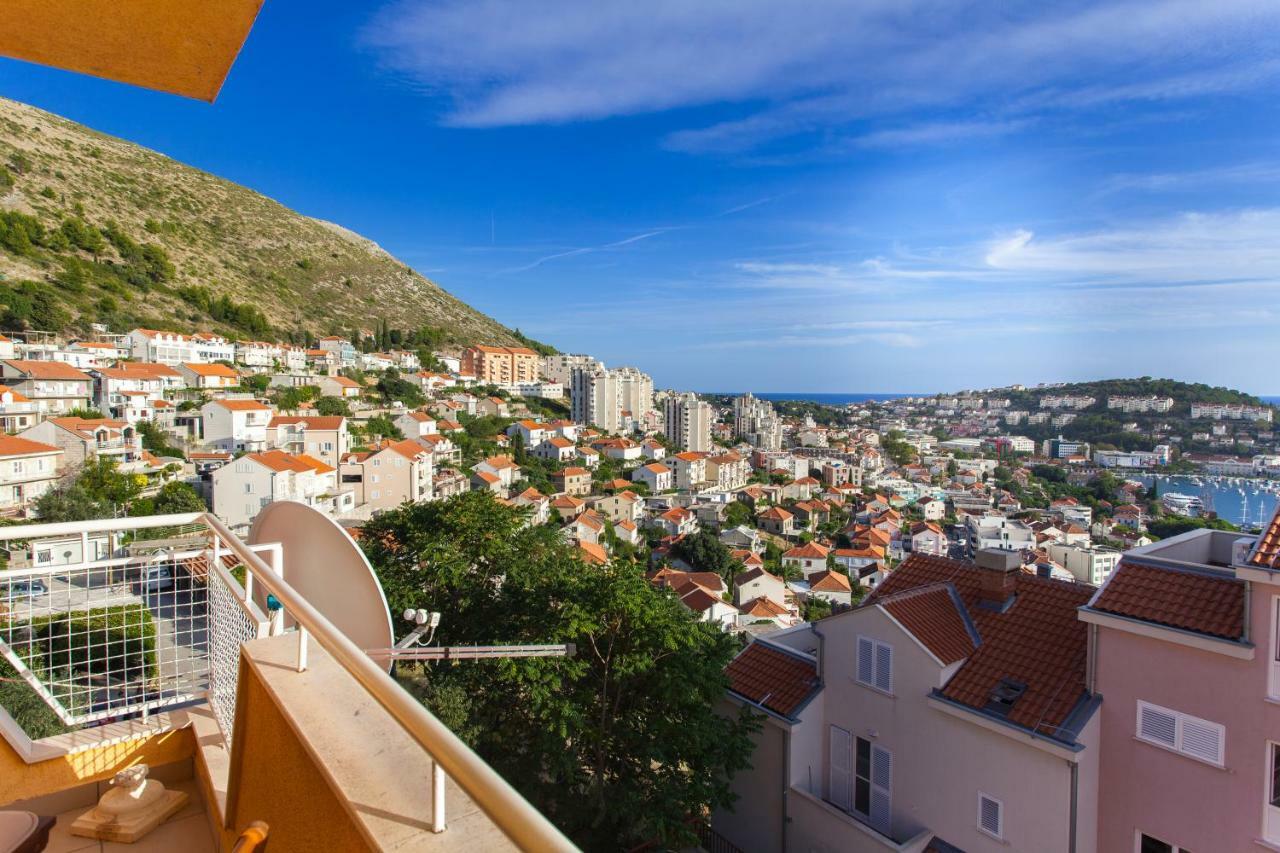 Two Bedroom Apartment With A Sea View & A Balcony Dubrovnik Extérieur photo